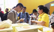 雅诗纸业携鸥露全系产品亮相2019武汉生活用纸展会-四川石化雅诗纸业